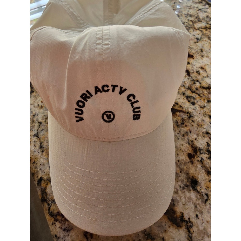 Vuori Activ Club Baseball‎ Cap Hat Beige Cotton Blend Adjustable Mens
